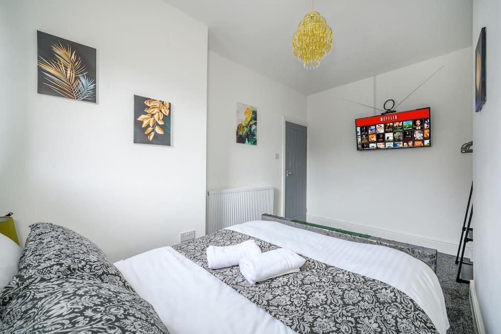 -16Pt- For Your Relaxed & Cosy Stay & Free Parking Λιντς Εξωτερικό φωτογραφία