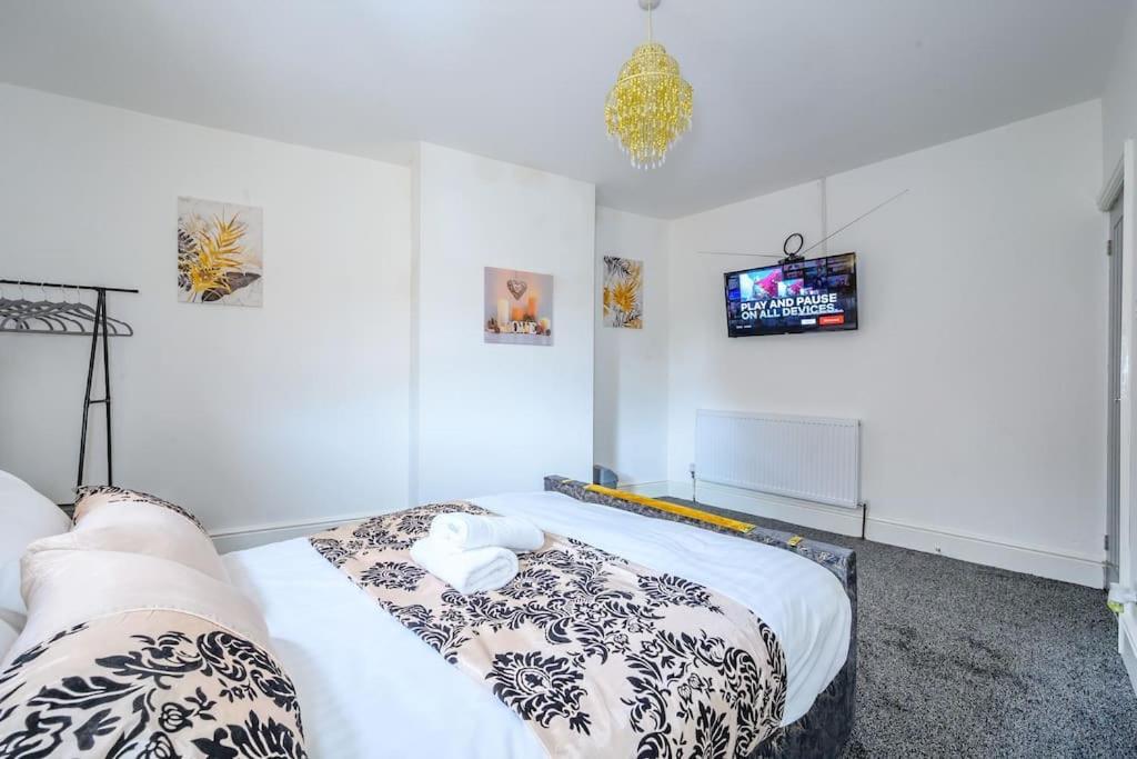 -16Pt- For Your Relaxed & Cosy Stay & Free Parking Λιντς Εξωτερικό φωτογραφία